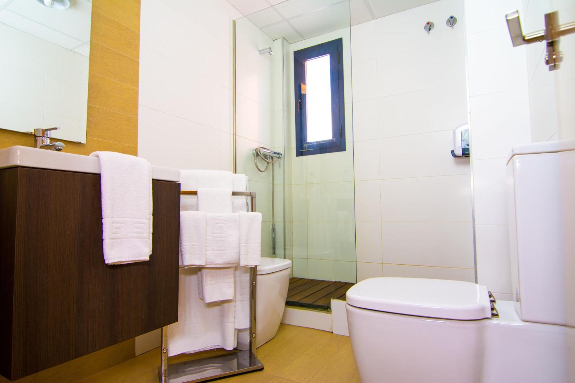 Apartamentos 16:9 Playa Suites Almería Exteriör bild