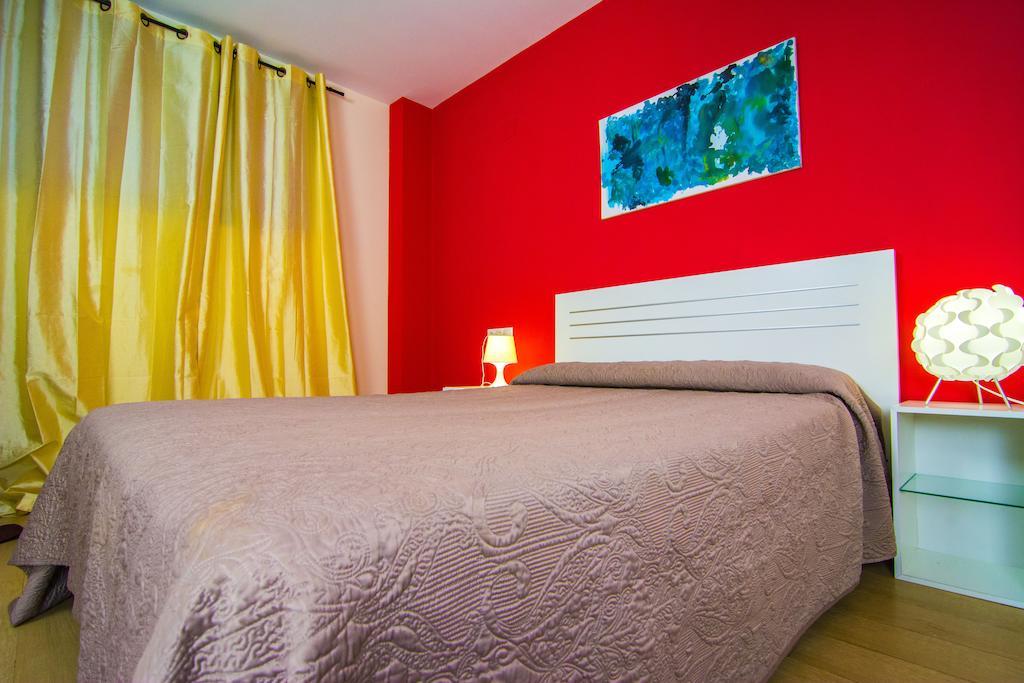 Apartamentos 16:9 Playa Suites Almería Exteriör bild